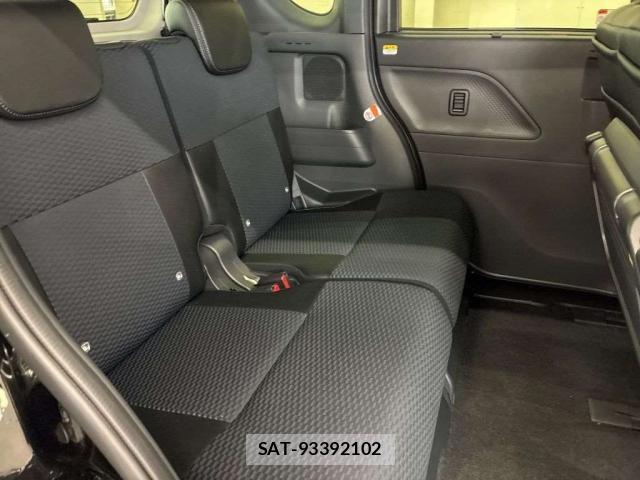 Daihatsu TANTO 2025-04 8648087-4