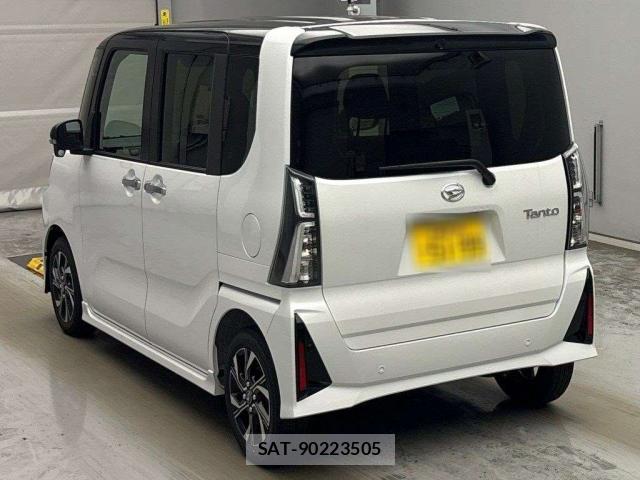 Daihatsu TANTO 2026-04 8648117-4