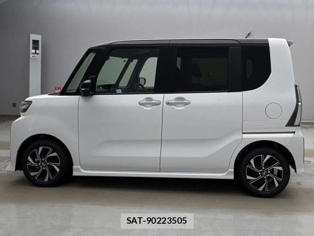 Daihatsu TANTO 2026-04 8648117-6