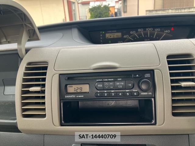 Daihatsu TANTO 2007-09 8648372-18