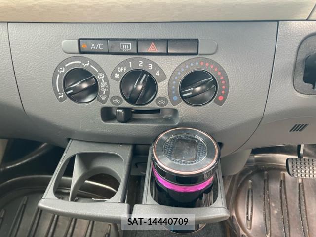Daihatsu TANTO 2007-09 8648372-19