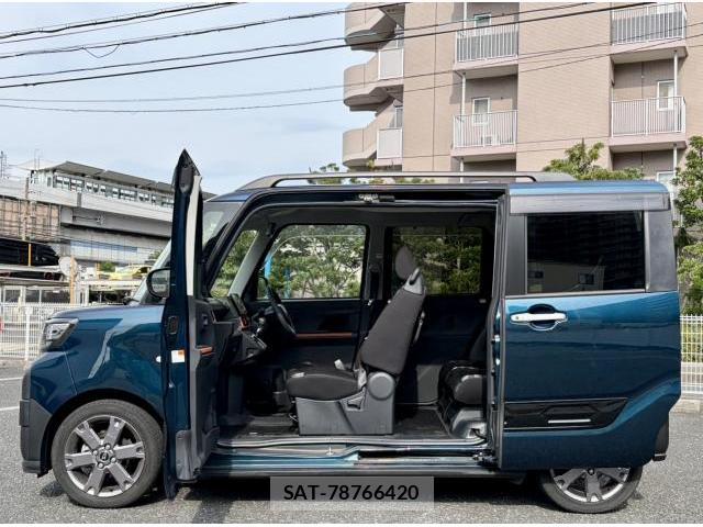 Daihatsu TANTO 2023-12 8649128-9