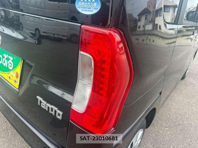 Daihatsu TANTO 2018-12 8649303-11