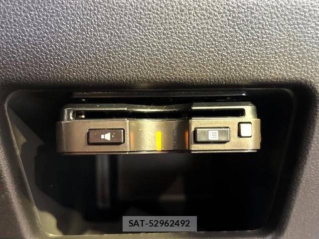 Daihatsu TANTO 2017-07 8649333-6