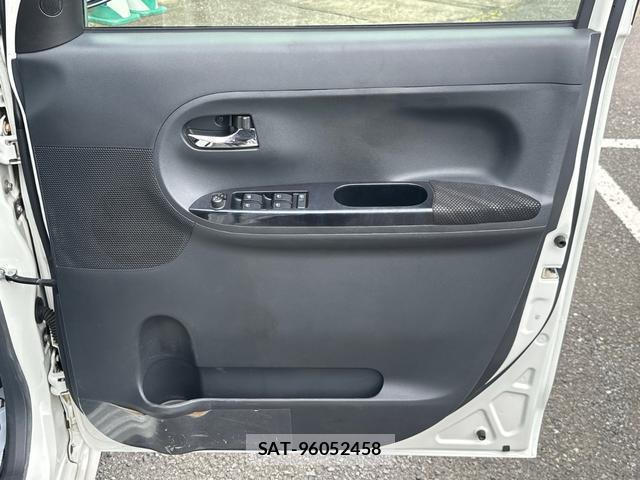Daihatsu TANTO 2016-07 8649778-18