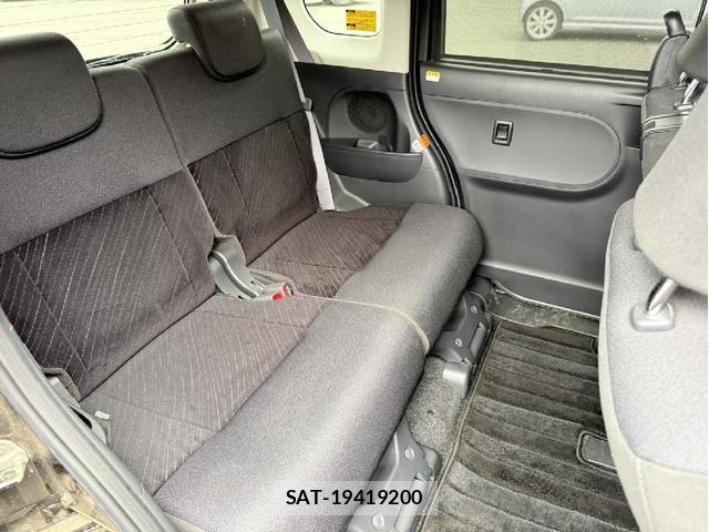 Daihatsu TANTO 2013-11 8649939-6