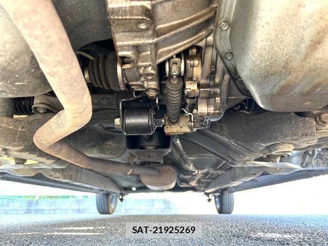 Daihatsu TANTO 2009-10 8651035-17