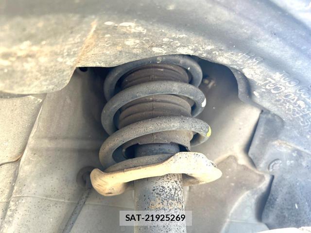 Daihatsu TANTO 2009-10 8651035-18