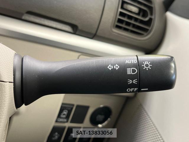 Daihatsu TANTO 2013-12 8651126-6