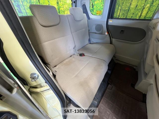Daihatsu TANTO 2013-12 8651126-8