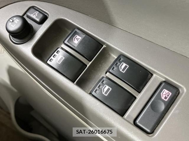 Daihatsu TANTO 2016-02 8651158-17