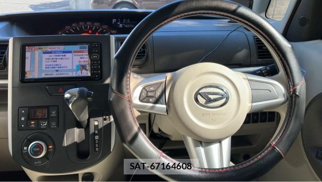 Daihatsu TANTO 2014-04 8651346-16