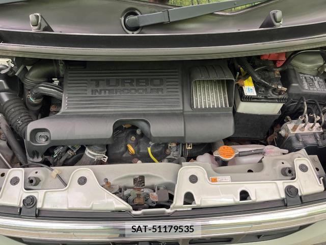 Daihatsu TANTO 2014-01 8651513-17