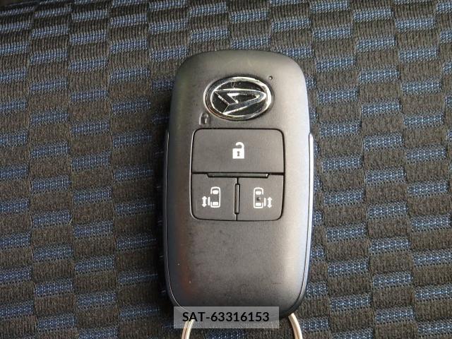 Daihatsu TANTO 2025-11 8652074-4