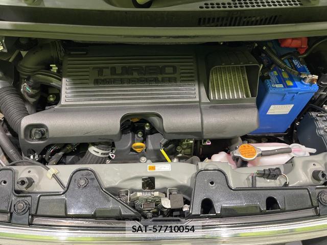 Daihatsu TANTO 2018-02 8652101-17