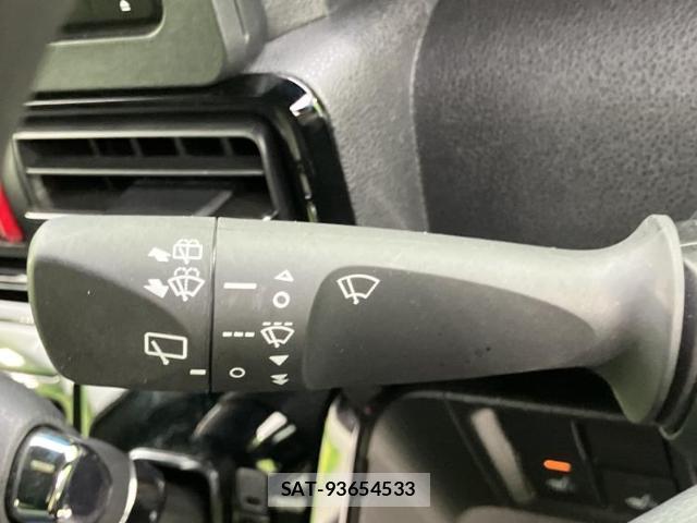 Daihatsu TANTO 2023-06 8652730-16
