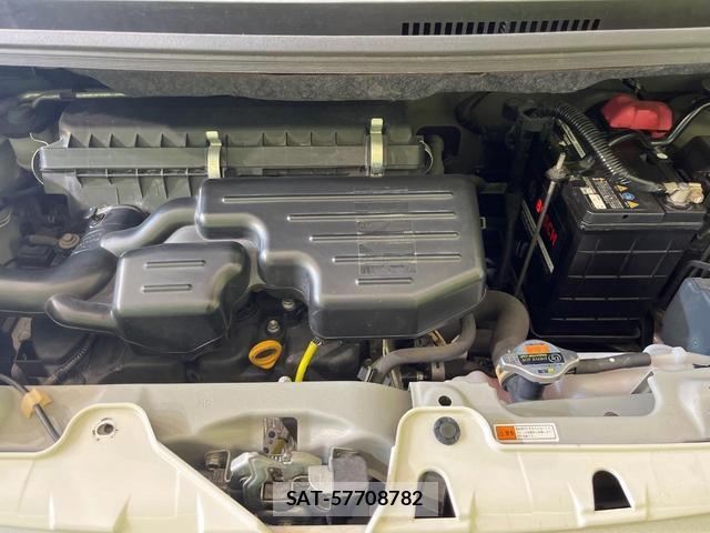 Daihatsu TANTO 2015-05 8653073-18
