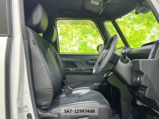 Daihatsu TANTO 2021-12 8653548-3
