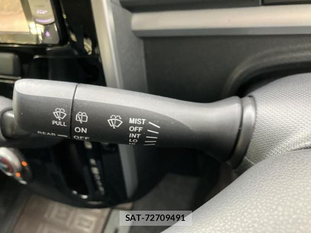 Daihatsu TANTO 2013-12 8653753-15