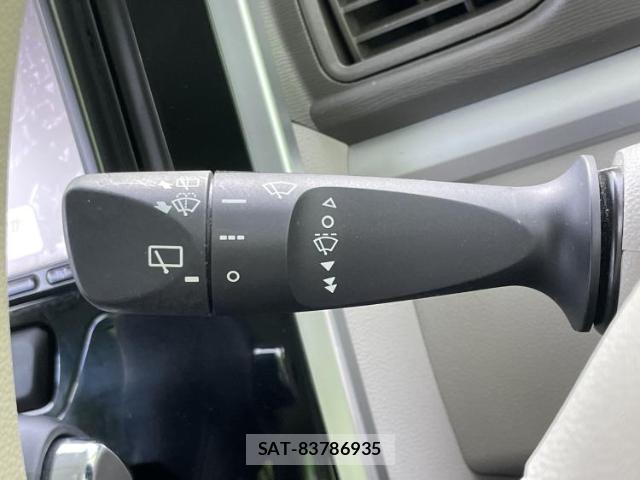 Daihatsu TANTO 2018-01 8653781-16