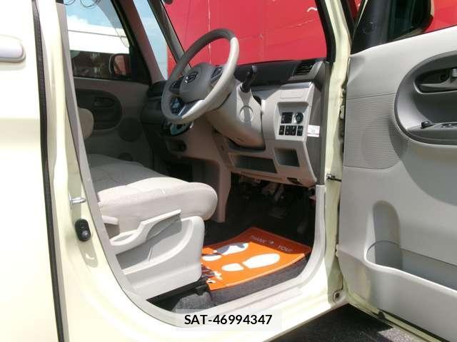 Daihatsu TANTO 2017-07 8653936-10