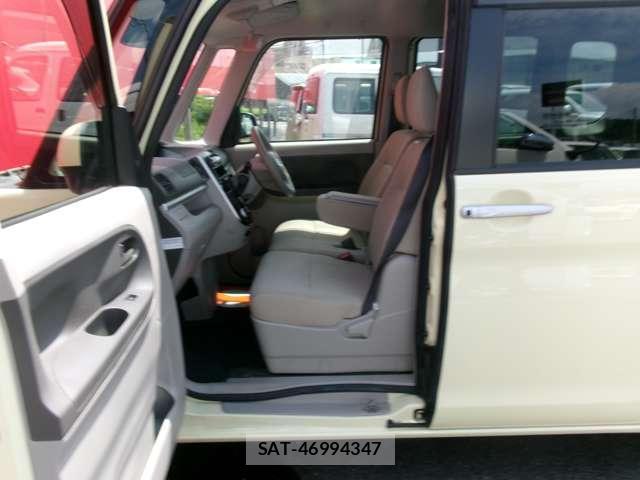 Daihatsu TANTO 2017-07 8653936-12