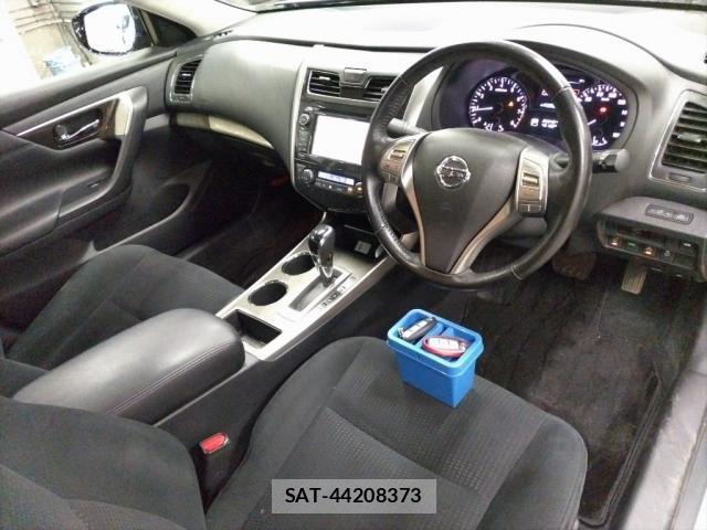 Nissan TEANA 2017-09 8650642-2