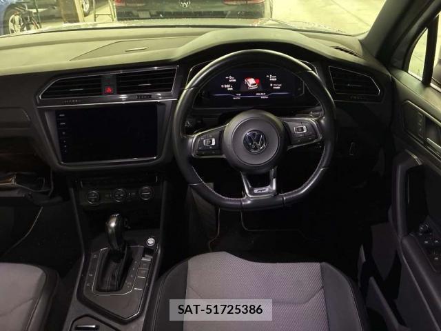 VolksWagen TIGUAN 2019-08 8647024-2