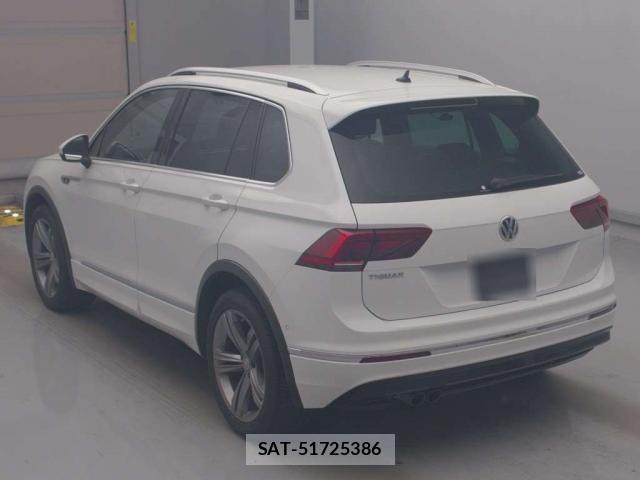 VolksWagen TIGUAN 2019-08 8647024-6