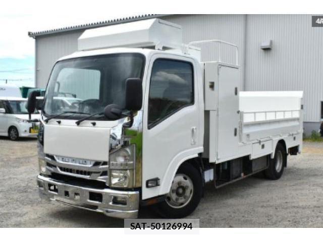 Mazda TITAN 2013-01 8647330-0