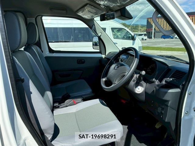 Toyota TOWNACE VAN 2025-09 8647628-12
