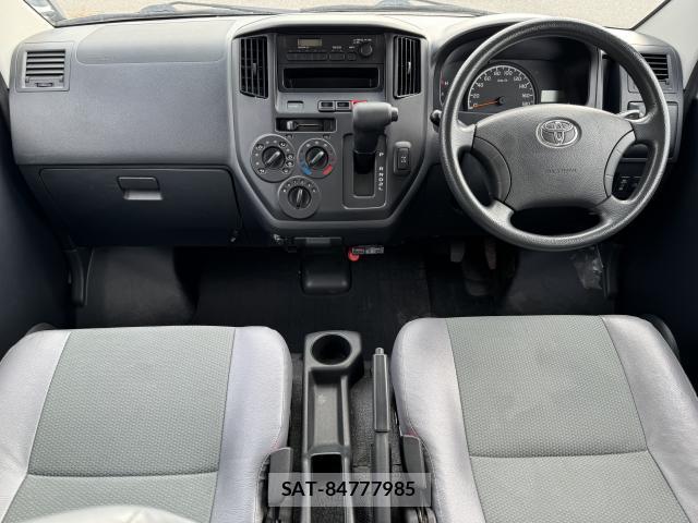 Toyota TOWNACE VAN 2016-06 8649151-11