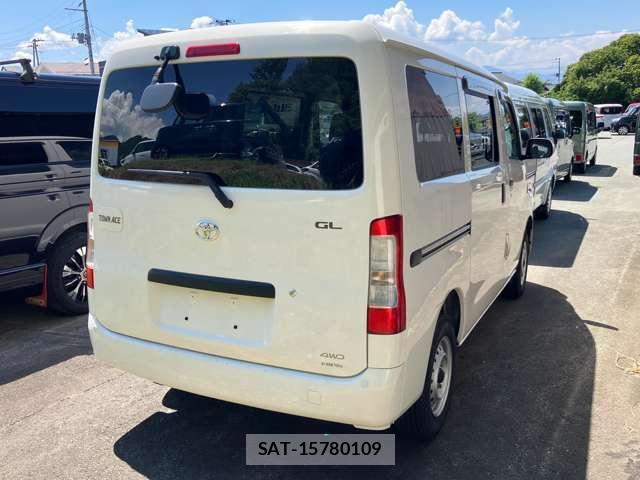 Toyota TOWNACE VAN 2024-10 8649492-3