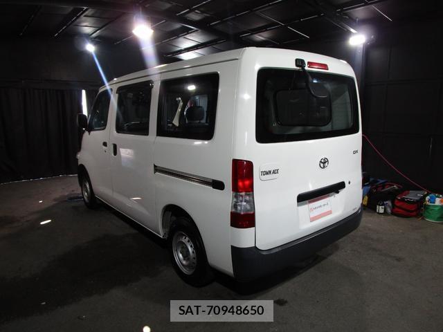 Toyota TOWNACE VAN 2018-07 8651021-4