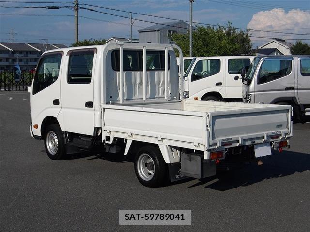 Toyota TOYOACE 2017-07 8647801-1
