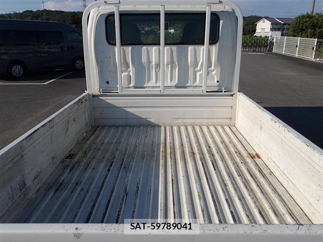 Toyota TOYOACE 2017-07 8647801-18