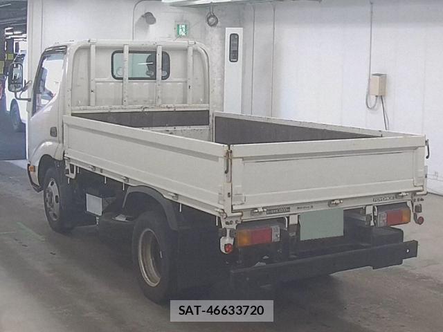 Toyota TOYOACE 2015-02 8649411-1