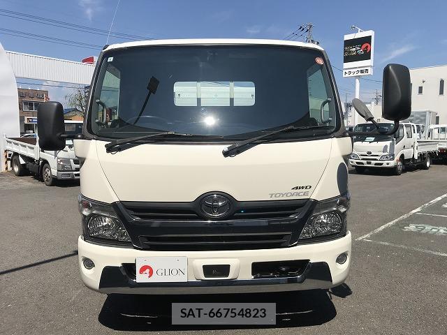 Toyota TOYOACE 2017-05 8652924-1