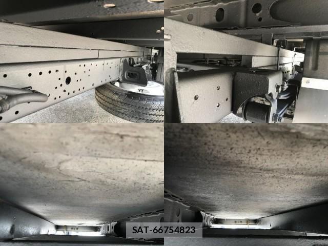 Toyota TOYOACE 2017-05 8652924-18
