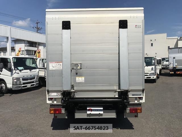 Toyota TOYOACE 2017-05 8652924-6