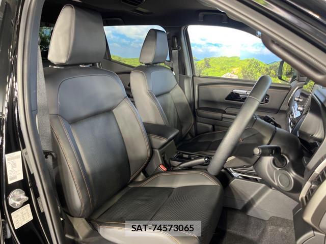 Mitsubishi TRITON 2024-09 8647942-8