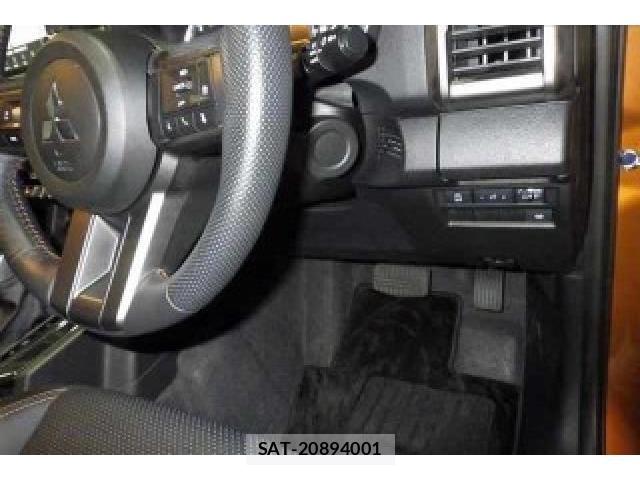 Mitsubishi TRITON 2024-12 8649018-3