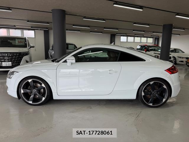 Audi TT 2014-03 8647716-10