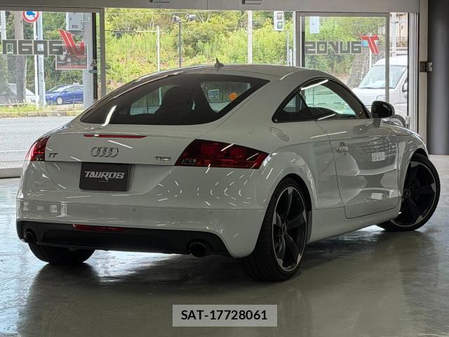 Audi TT 2014-03 8647716-13