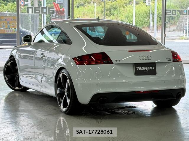 Audi TT 2014-03 8647716-14