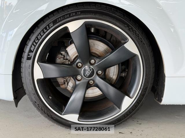 Audi TT 2014-03 8647716-19