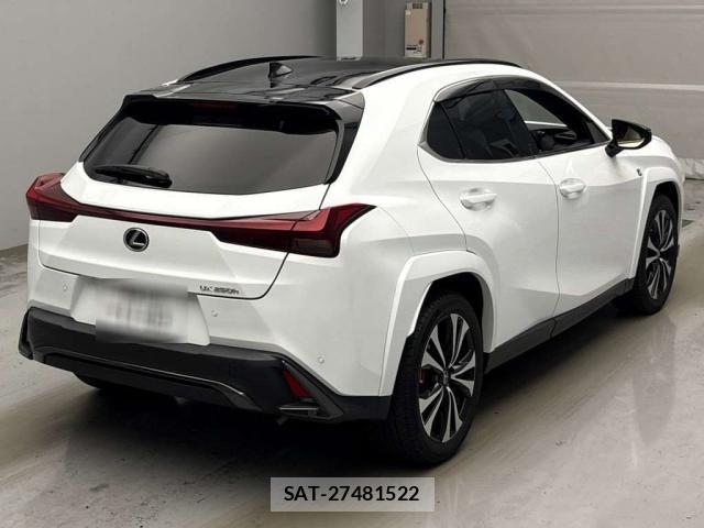 Lexus UX 2023-05 8648989-1
