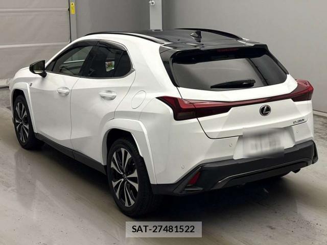 Lexus UX 2023-05 8648989-10
