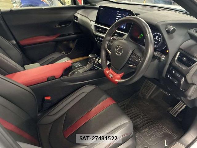 Lexus UX 2023-05 8648989-11