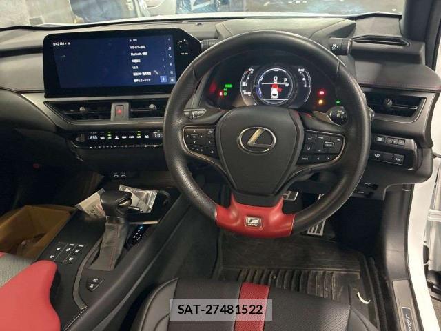 Lexus UX 2023-05 8648989-2